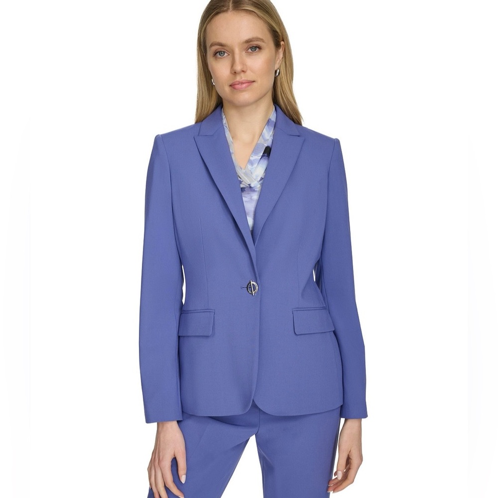 Women's One-Button Blazer